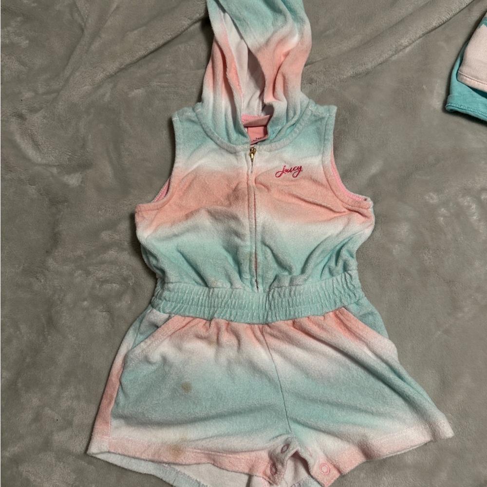 JUICY COUTURE TERRY CLOTH ROMPER 2T